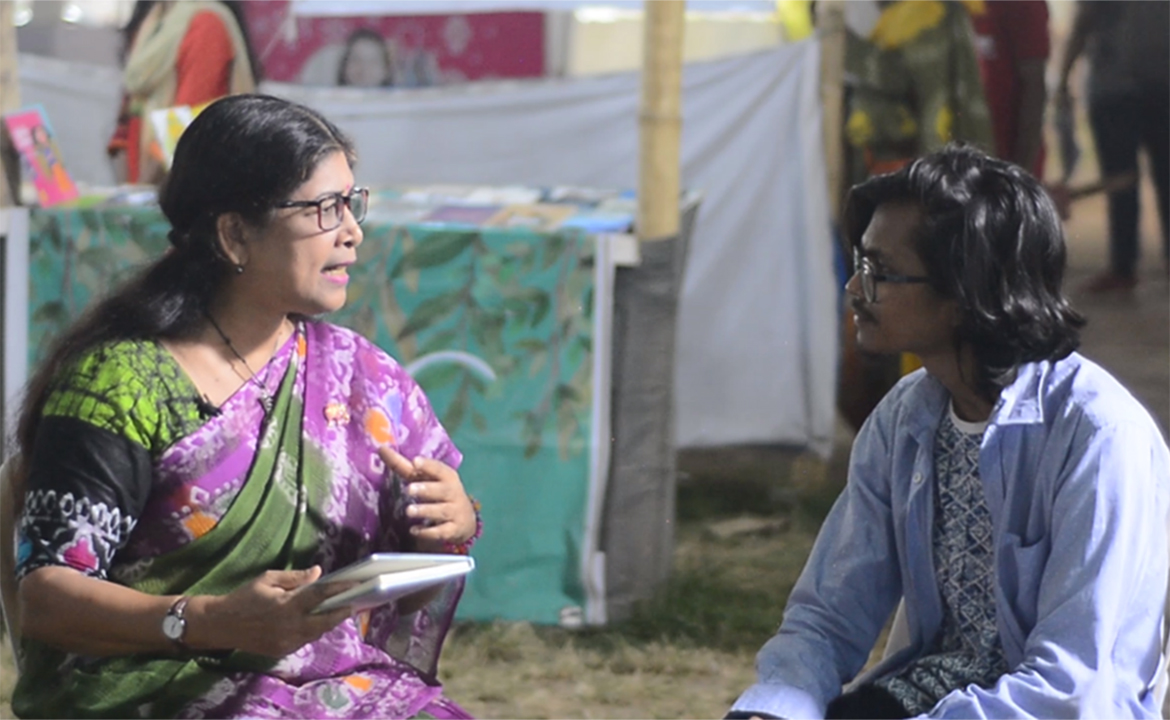 ঝর্না রহমানের নতুন গল্পের বই ‘সমাধি প্রাঙ্গণে দুই বোন’